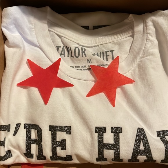 Price not firm Taylor Swift Happy Free Confused Lonely Tee Red Lyrics Collection - Picture 2 of 2